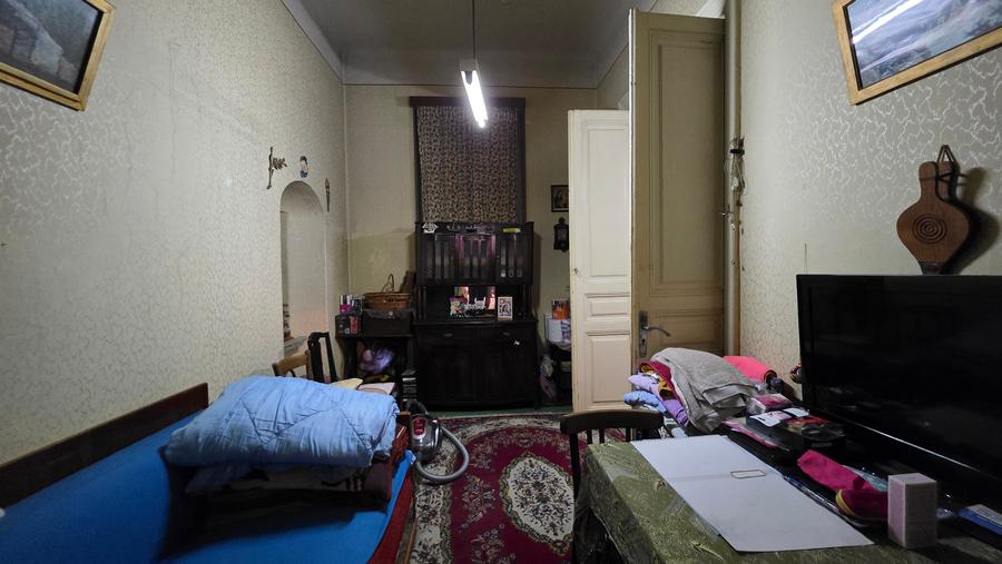 Apartament cu 4 camere semidecomandat în Universitate