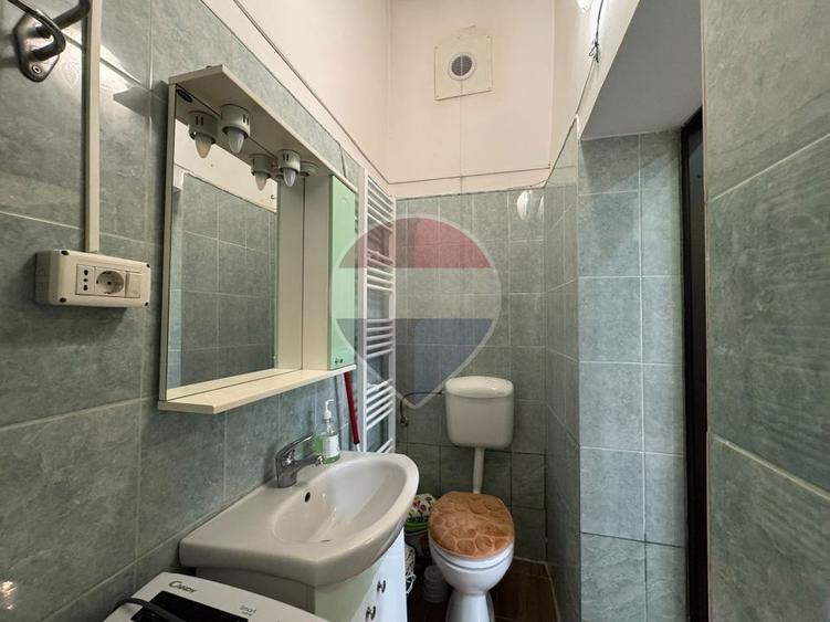 Apartament cu 2 camere semidecomandat în Ultracentral