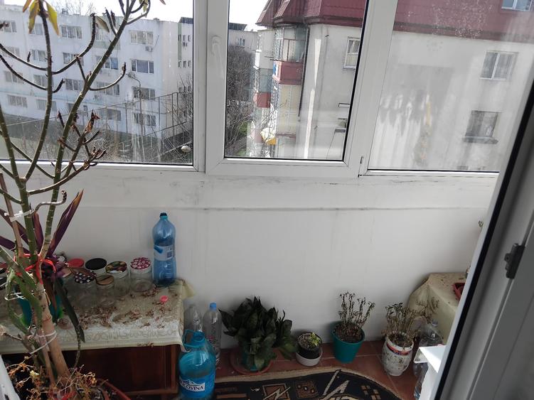 Apartament cu 2 camere semidecomandat în Sud