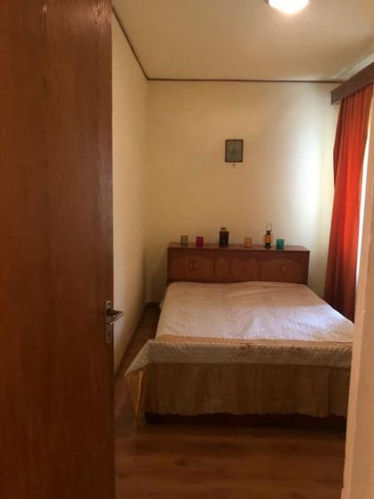 Apartament cu 3 camere semidecomandat în Telecabinei