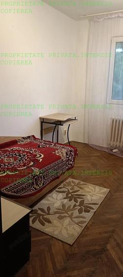Apartament cu 3 camere nedecomandat în Exterior Vest