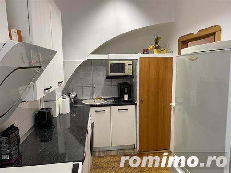 Apartament cu 2 camere semidecomandat în Ultracentral