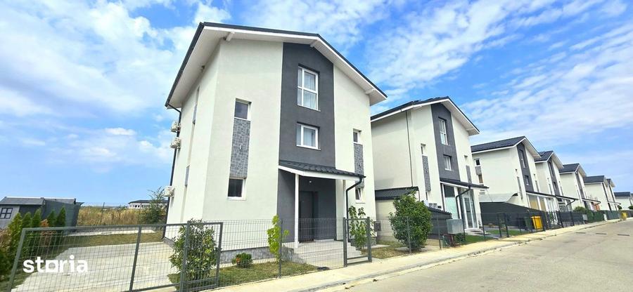 Casă cu 5 camere cu Teren 330 Mp în Ferme