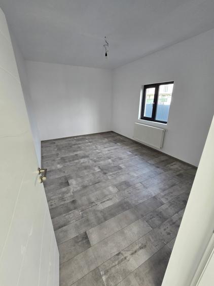 Casă cu 3 camere cu Teren 250 Mp în Pantelimon