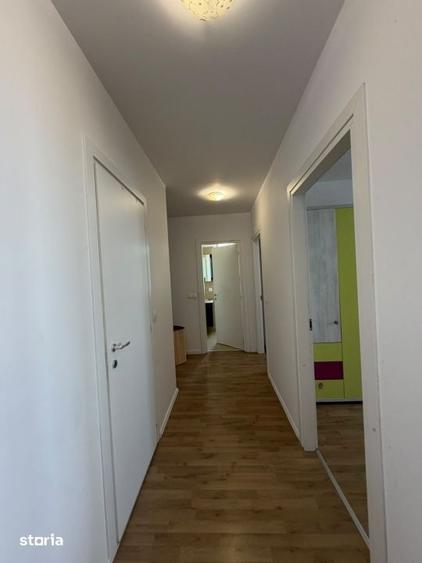 Apartament cu 3 camere, mobilat în Central