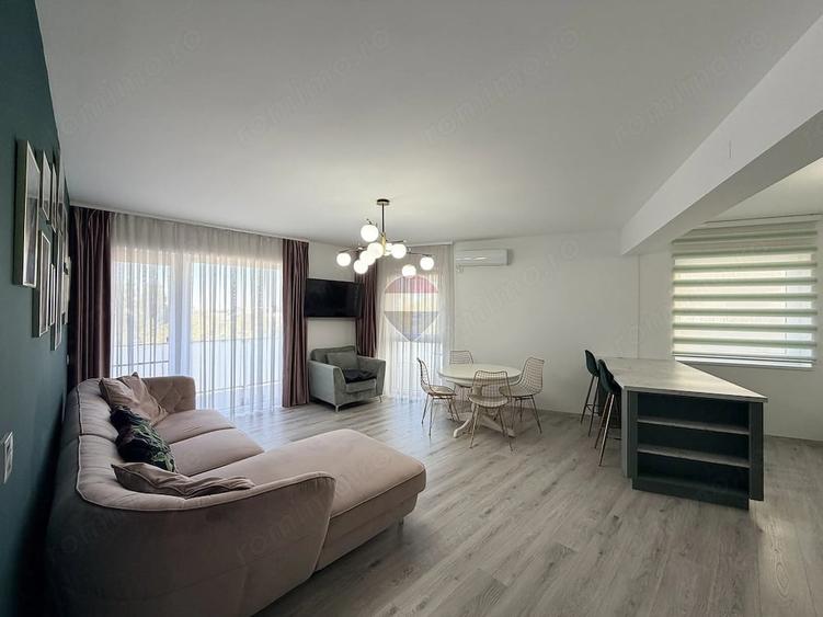 Apartament cu 3 camere decomandat în Orașul Nou