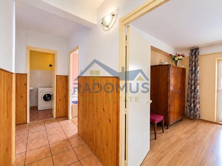 Apartament cu 3 camere decomandat, mobilat în Cantacuzino