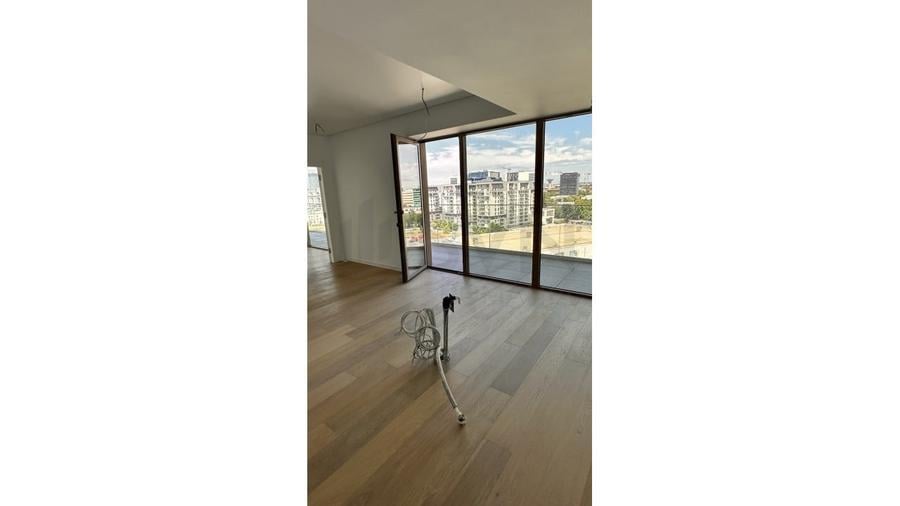 Apartament cu 3 camere decomandat în Floreasca