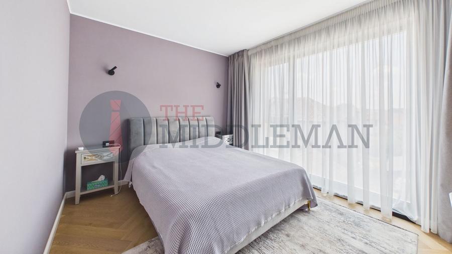 Apartament cu 4 camere semidecomandat, mobilat în Nord