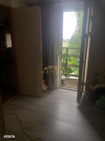 Casă cu 3 camere cu Teren 400 Mp în Berceni