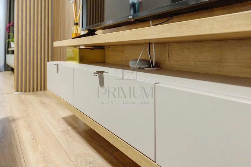 Apartament cu 3 camere decomandat în Torontalului