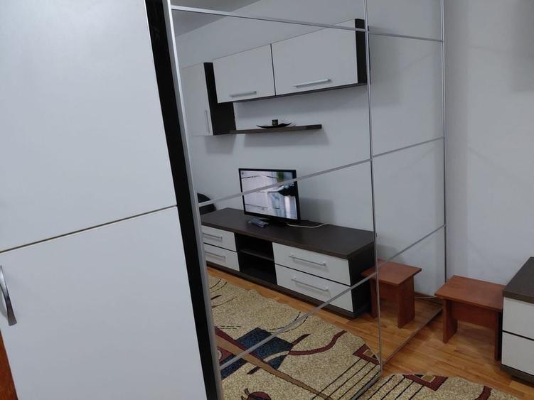 Apartament cu 2 camere decomandat în Colentina
