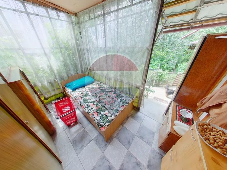 Casă cu 3 camere cu Teren 358 Mp în Central