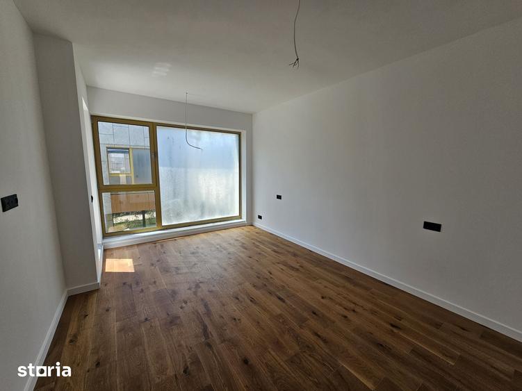 Casă cu 4 camere cu Teren 200 Mp în Central