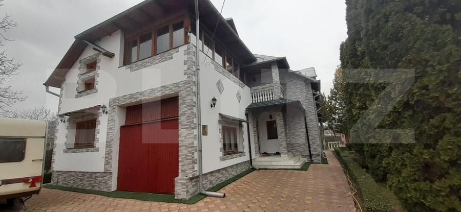 Casă individuală cu 6 camere cu Garaj în Pucioasa