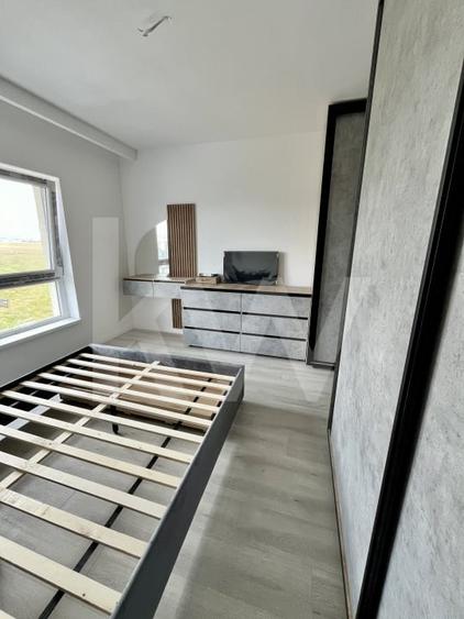 Apartament cu 3 camere semidecomandat în Șelimbăr