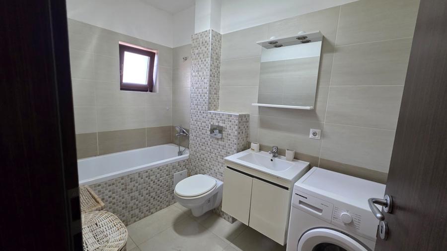 Apartament cu 3 camere semidecomandat, mobilat în Dumbrăvița
