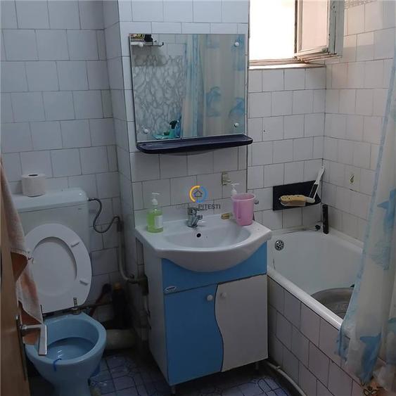 Apartament cu 3 camere decomandat în Ultracentral