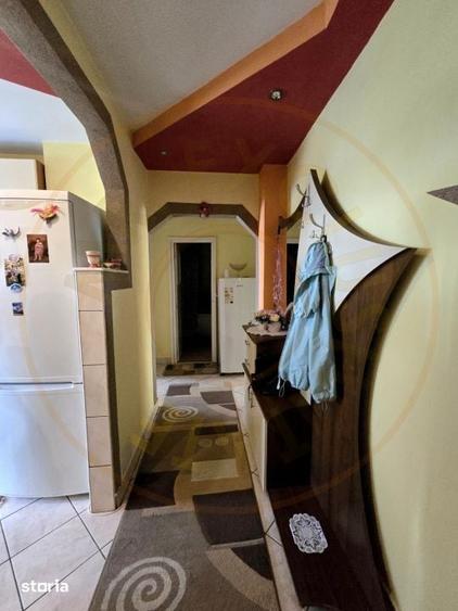Apartament cu 2 camere decomandat în Micro 17