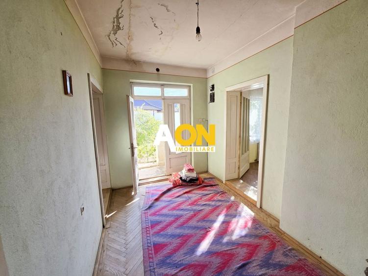 Casă individuală cu 4 camere cu Canalizare în Cetate