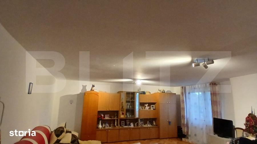 Casă cu 5 camere cu Teren 624 Mp în Solovăstru