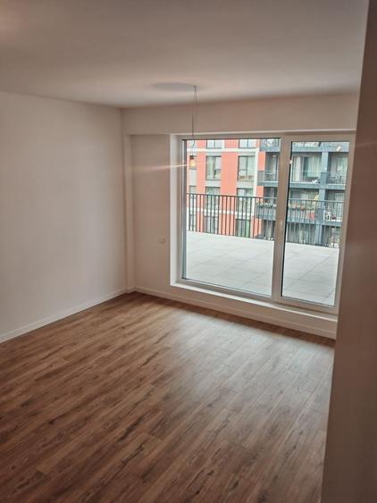 Apartament cu 2 camere semidecomandat în Theodor Pallady