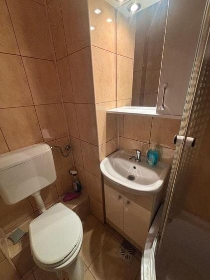 Apartament cu 3 camere decomandat în Drumul Carului