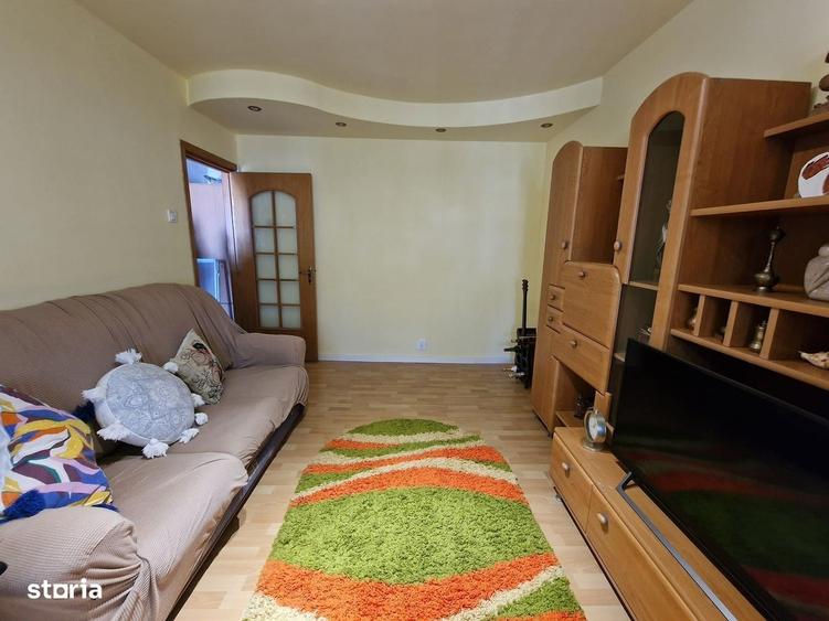 Apartament cu 2 camere decomandat în 9 Mai