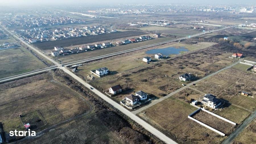 Teren de 612 mp, în Plopi