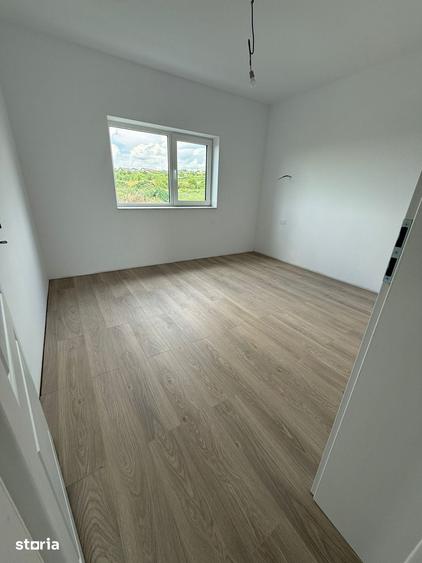 Casă cu 4 camere cu Teren 420 Mp în Cug