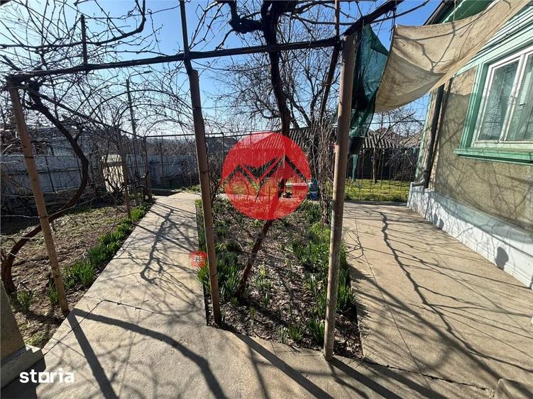 Casă cu 3 camere decomandat cu Teren 355 Mp în Central
