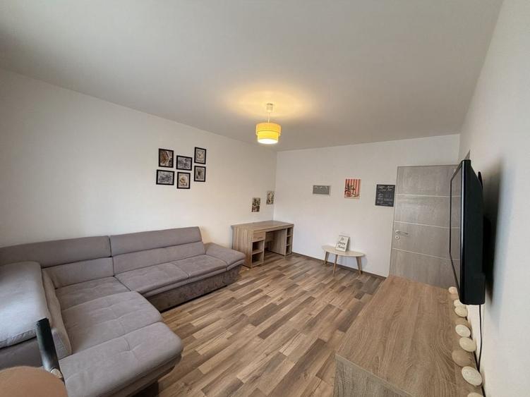 Apartament cu 2 camere decomandat în Valea Lupului