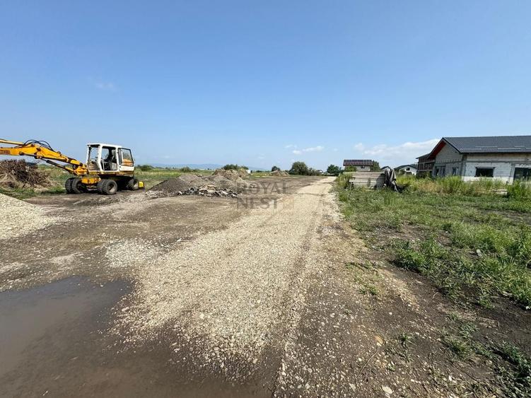 Teren agricol intravilan de 4700 mp, în Stupini
