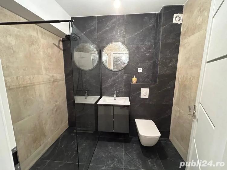 Apartament cu 2 camere decomandat în Central