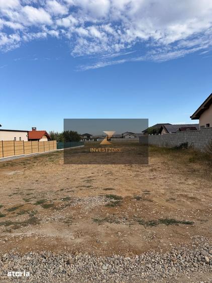 Teren de 1000 mp, în Sânmartin