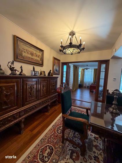 Apartament cu 6 camere decomandat, mobilat în Herăstrău