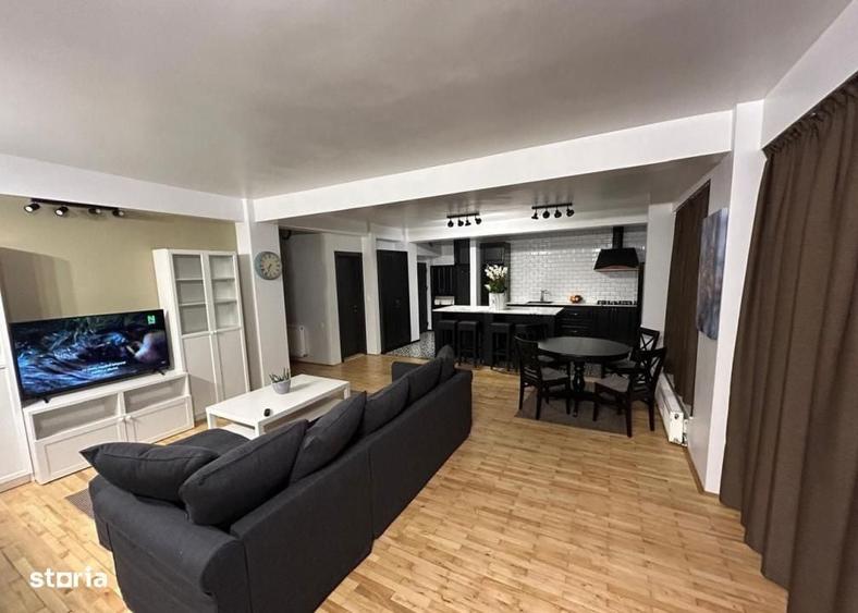 Apartament cu 3 camere în Andrei Mureșanu