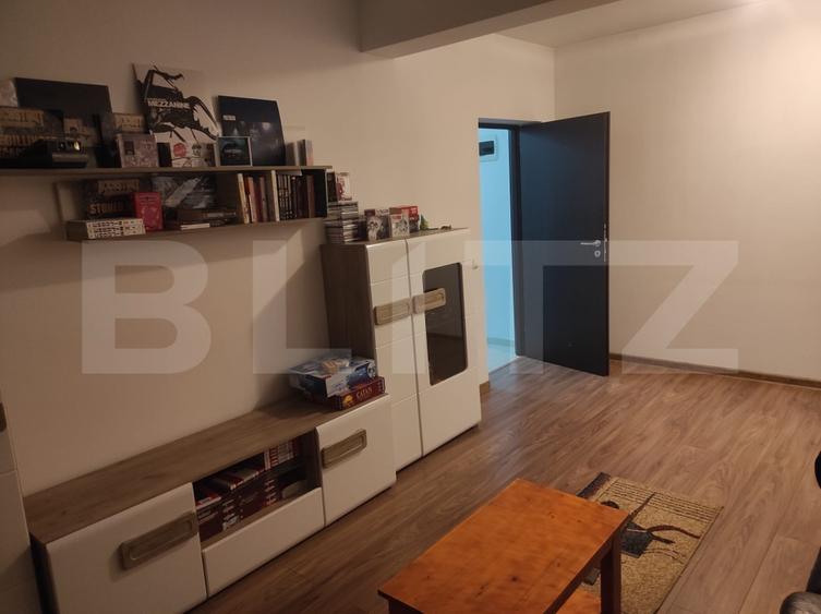 Apartament cu 3 camere decomandat, mobilat în Valea Lupului