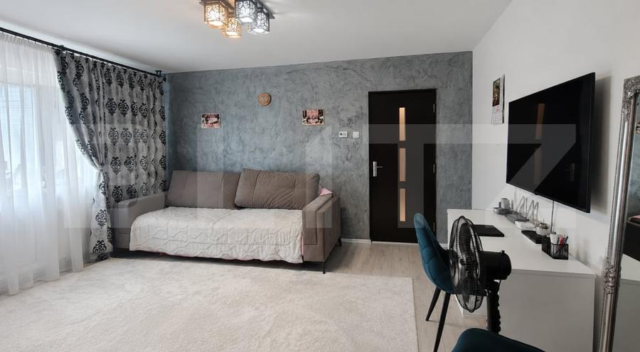 Apartament 3 camere - etaj intermediar - zona Decebal - 2