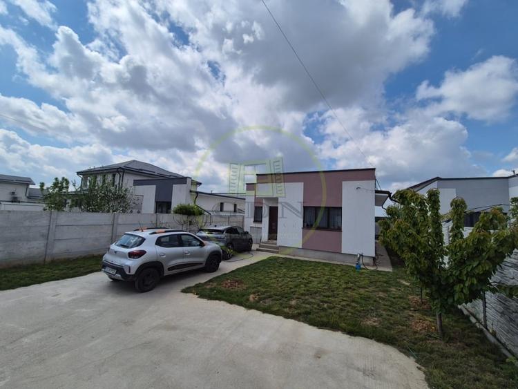 Casă individuală cu 3 camere cu Teren 348 Mp în Șimnicu de Sus