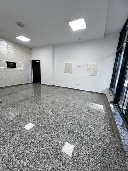 Spațiu comercial, de 54 mp, în Calea Moldovei