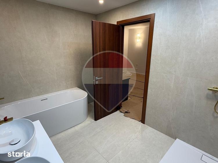 Apartament cu 3 camere în Primăverii