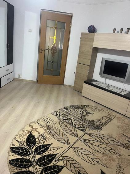 Apartament cu 2 camere decomandat în Contactoare