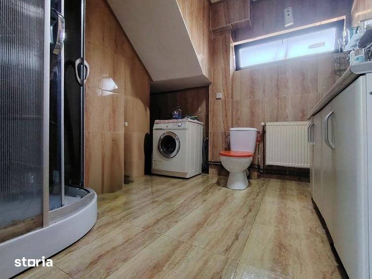 Casă cu 5 camere cu Teren 494 Mp în Ciurila