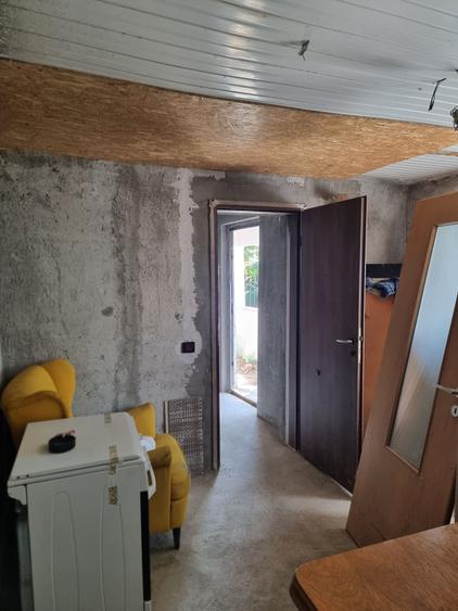 Casă cu 2 camere cu Teren 1200 Mp în Sălciile