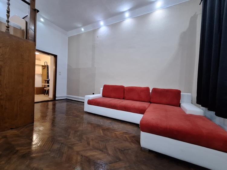 Garsonieră decomandată, mobilată în Ultracentral