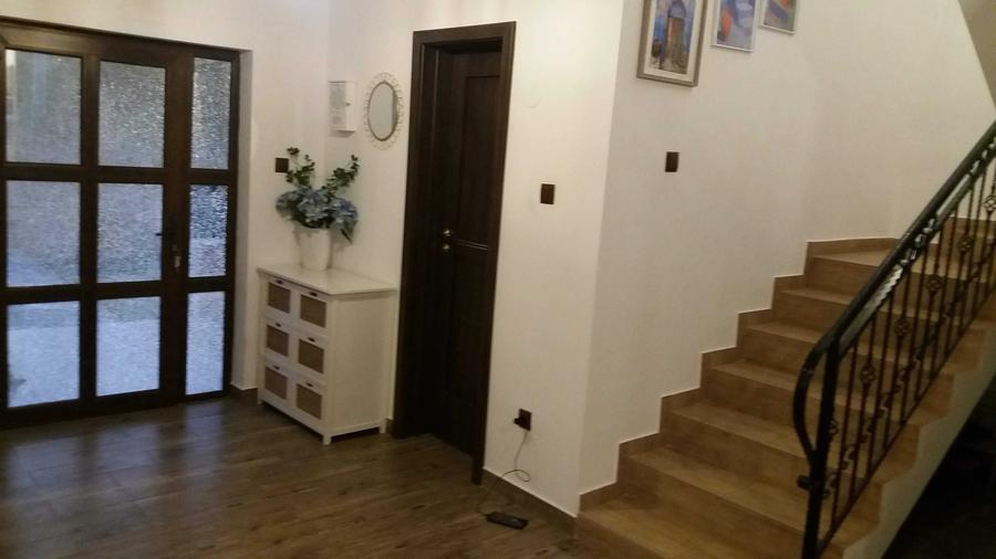 Casă cu 4 camere în Răcari