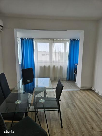 Apartament cu 3 camere decomandat în Tomis II