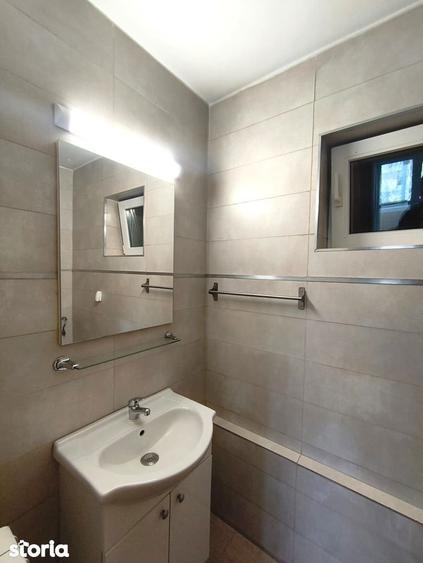 Apartament cu 3 camere decomandat în Centrul Civic