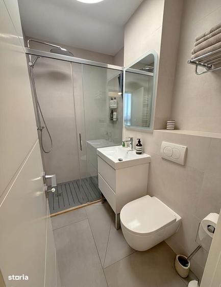 Apartament cu 3 camere decomandat în Brotăcei